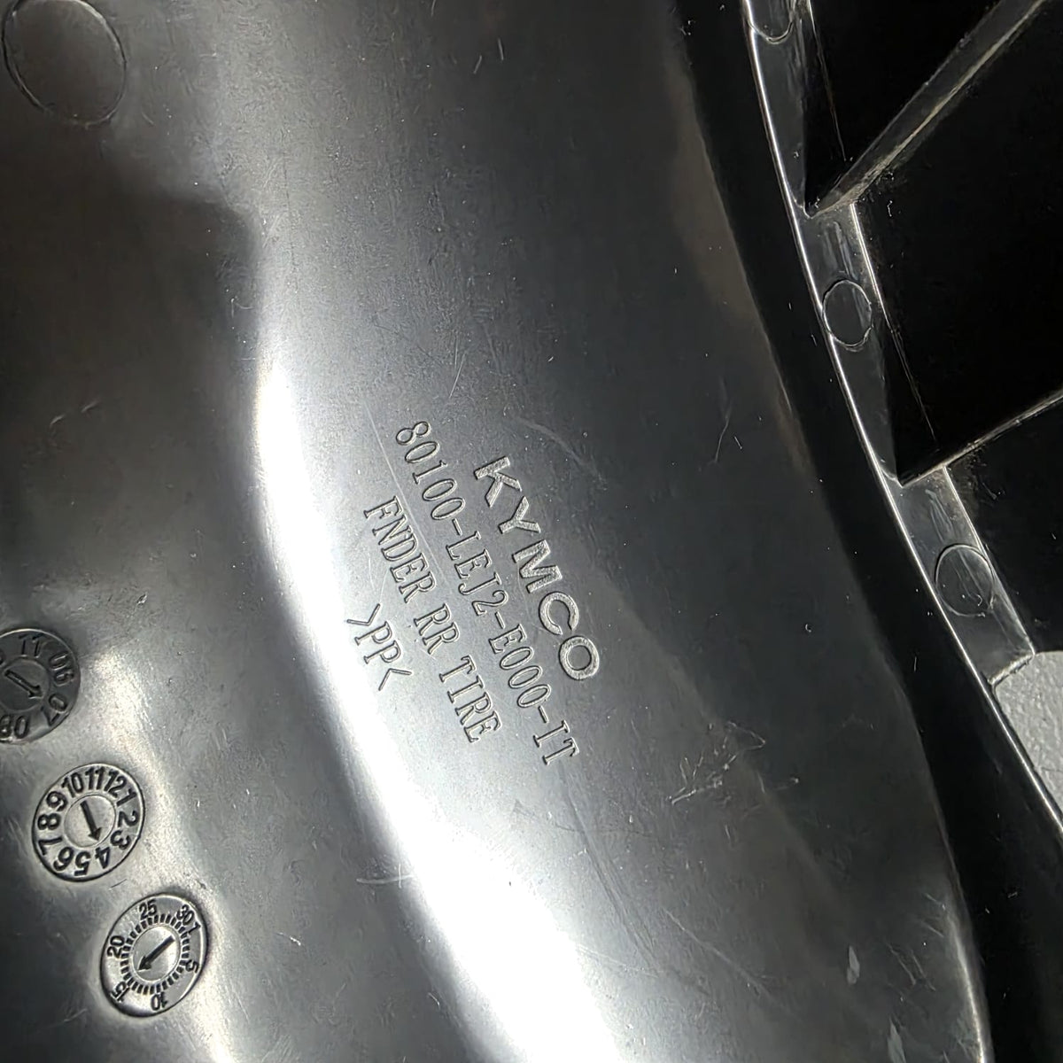 Kymco Super 8 Rear Mudguard 80100-LEJ2-E00-IT – New